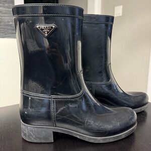 PRADA BLACK RUBBER RAIN BOOT / WOMENS ANKLE BOOT
